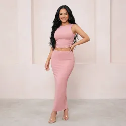 🩷 Conjunto falda larga tubo y top camiseta — Rosado
