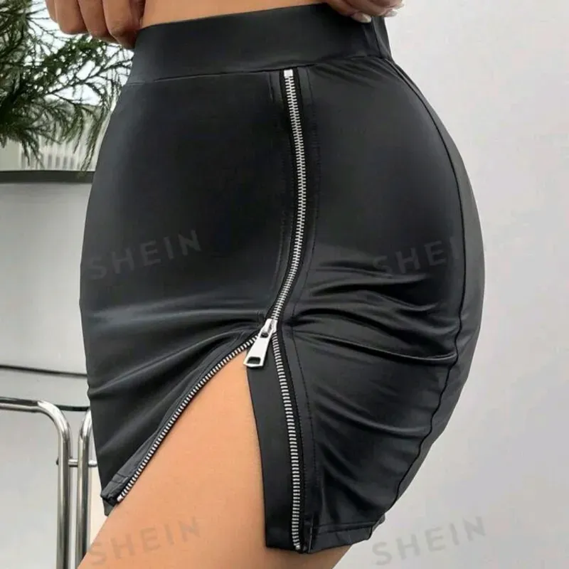 🖤 Falda vinil con ziper — Negro