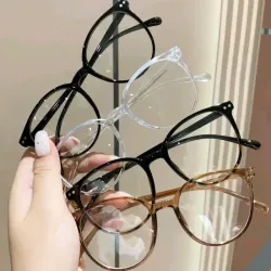 Gafas de lectura con cristales transparentes y montura redonda 