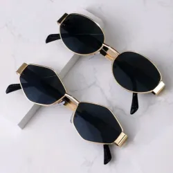 Gafas de sol con montura metálica