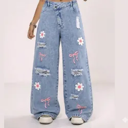 💙 Jean con decoraciones — Azul Claro