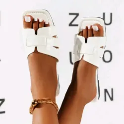 Sandalia blanca 
