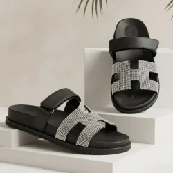 🖤 Sandalias Hermes con brillos — Negro