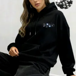 Sudadera con capucha negra pedreria Again