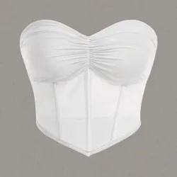 Top blanco sin tirantes bajo en pico