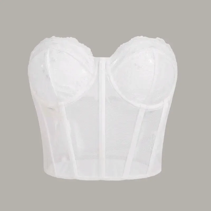 Top blanco sin tirantes con encaje