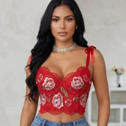 ❤️ Top con tirantes de cintas y bordados — Rojo