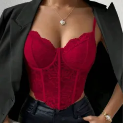Top rojo de encaje 