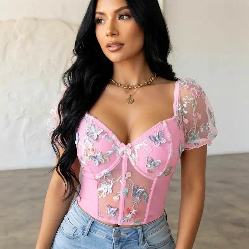 🩷 Top con mariposas 3D — Rosado