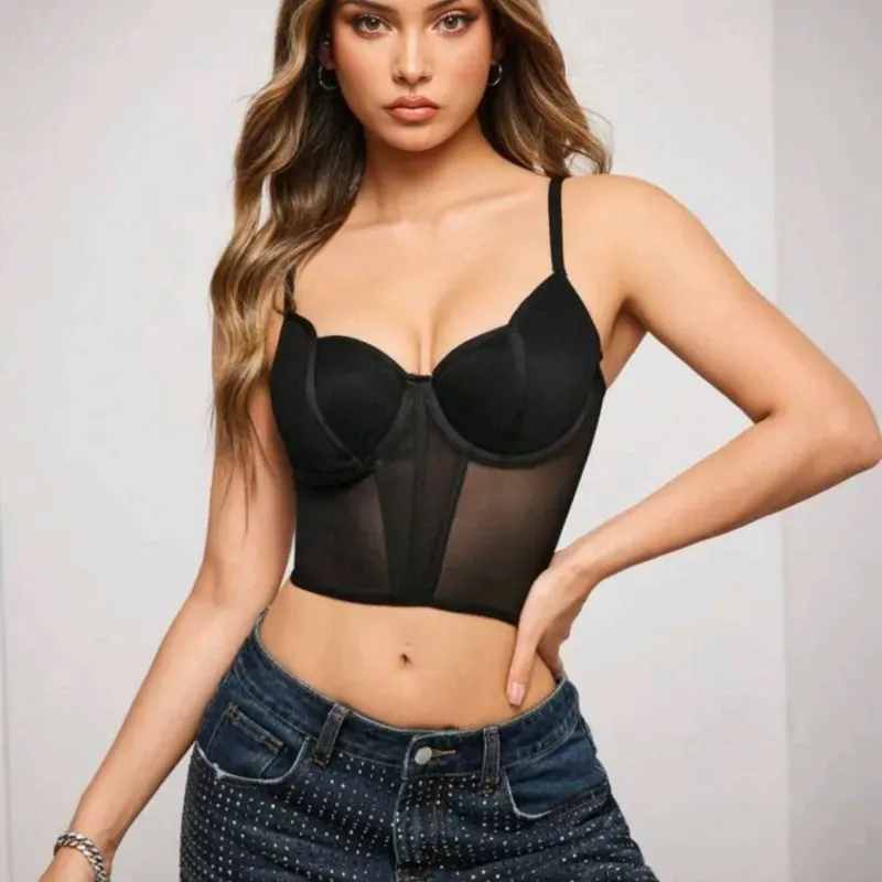 Top tipo corset negro