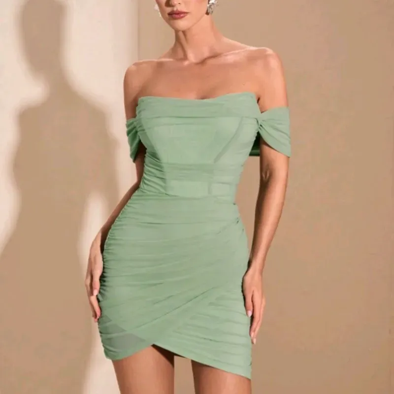 💚 Vestido corto de hombros caídos — Verde 
