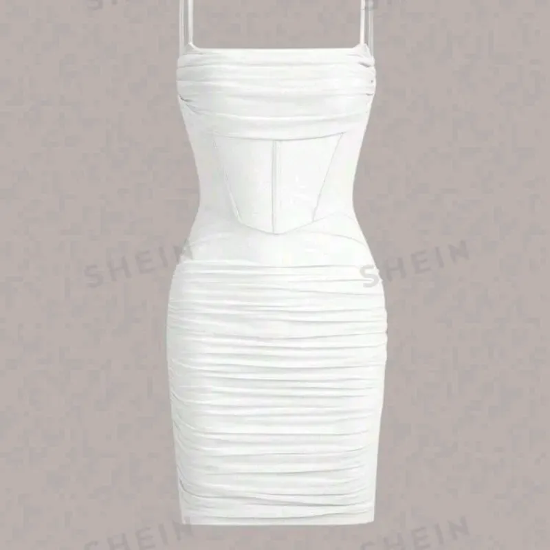 🤍 Vestido corto tul — Blanco
