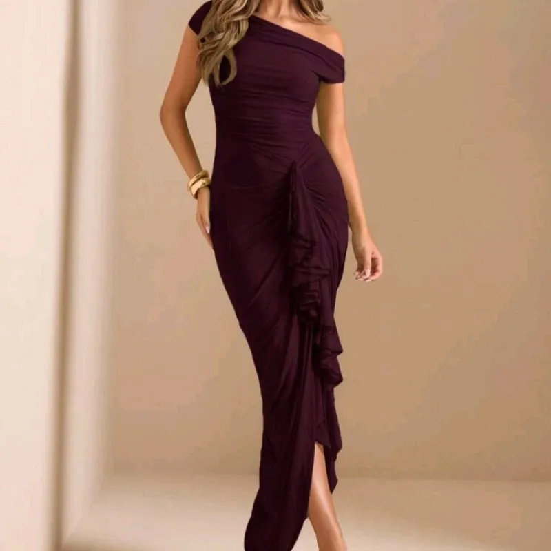 Vestido elegante largo granate