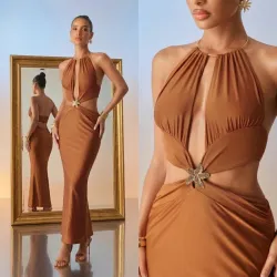 🧡 Vestido largo con escote halter — Naranja Oxidada