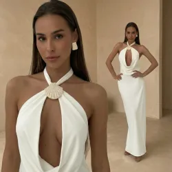 🤍 Vestido largo con escote profundo — Blanco