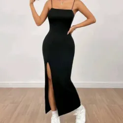 🖤 Vestido largo de tirantes y abertura en la pierna — Negro