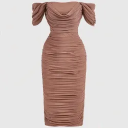 🩷 Vestido midi con drapeado — Rosado