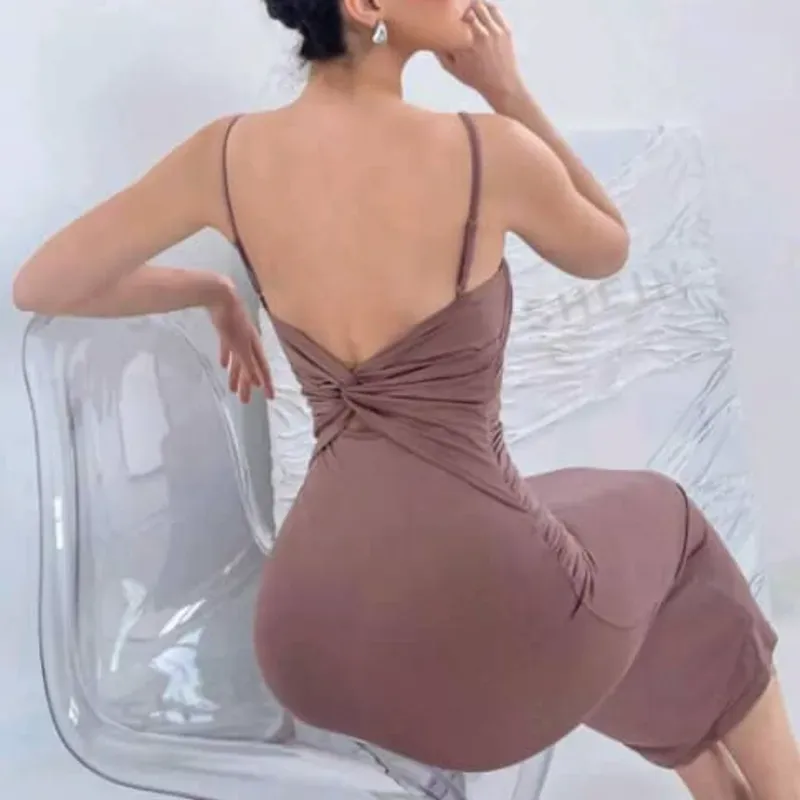 🩷 Vestido tubo con torcido en la espalda — Rosa Vieja 