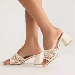 🤎 Zapatos de tacón — Beige