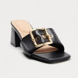 🖤 Zapatos de tacón con hebilla dorada — Negro