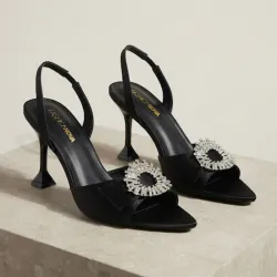 🖤 Zapatos de tacón con punta fina — Negro
