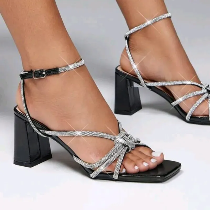 🖤 Zapatos de tacón — Negro