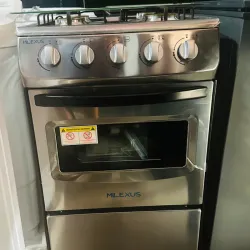 Cocina Milexus con Hornos 4 Quemadores con Cristal 