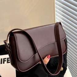 Cartera carmelita