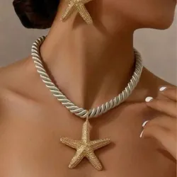 Collar y aretes 