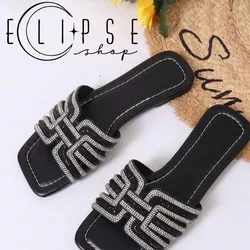 Sandalias negras de brillo