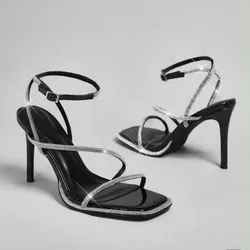 Tacones negro con brillo
