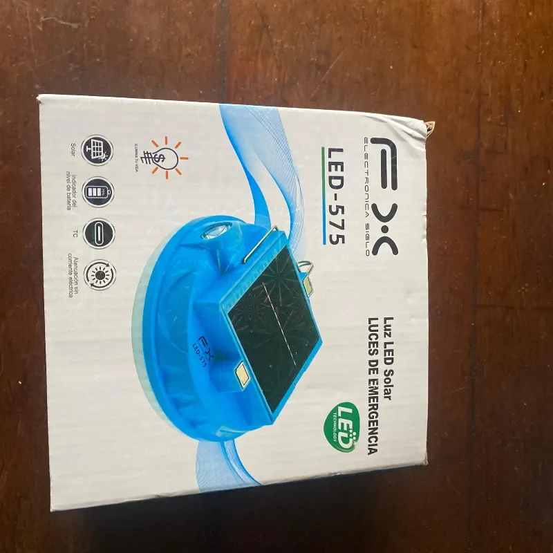 LUZ LED SOLAR DE EMERGENCIA