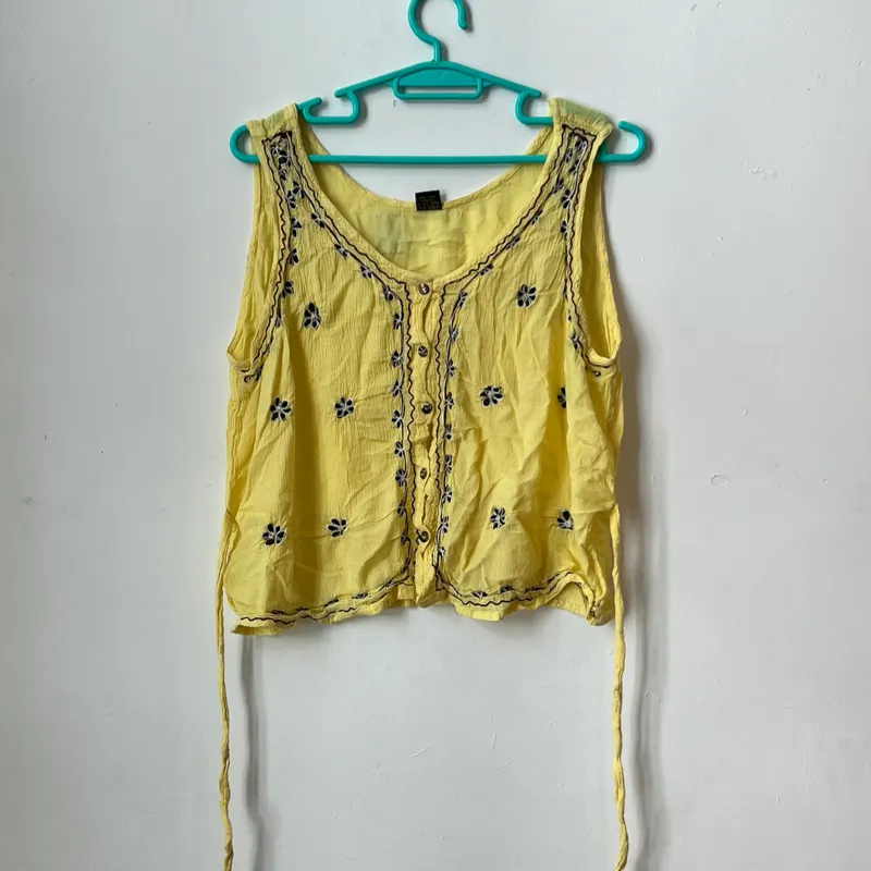 Blusa amarilla