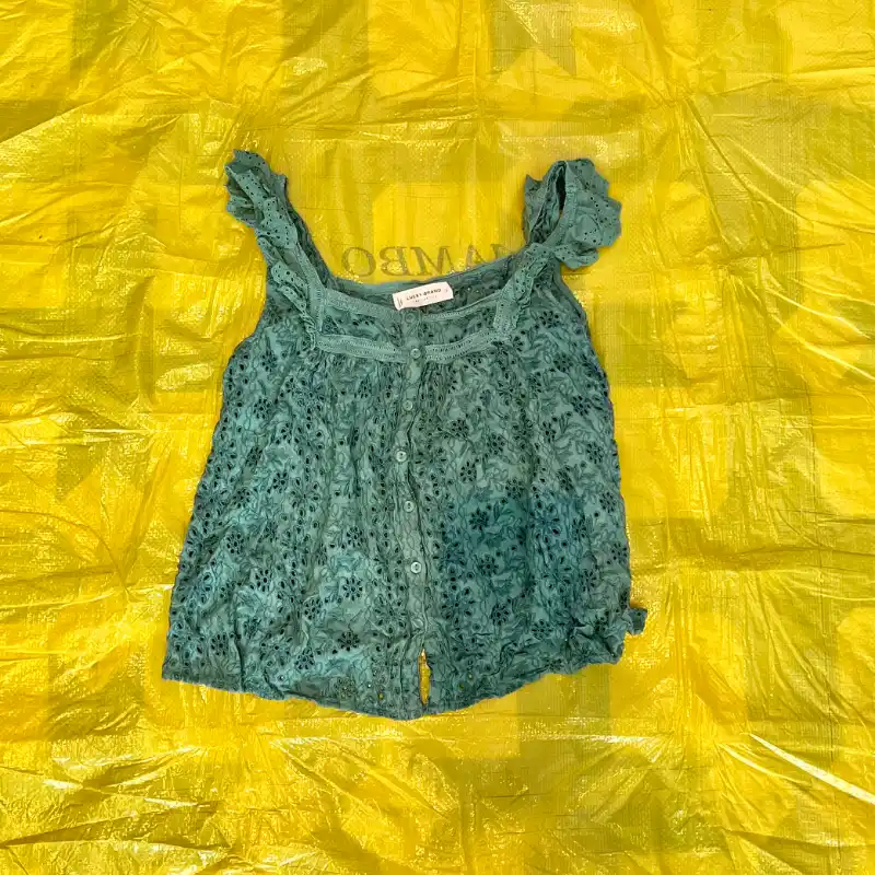 Blusa con tejidos 