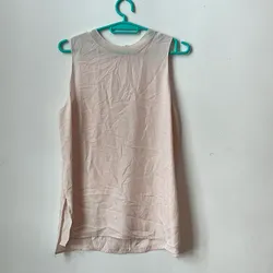 Blusa de tela fina