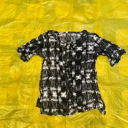 Blusa negra y blanca 