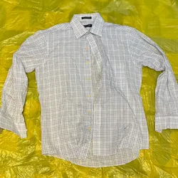 Camisa de cuadro blanca