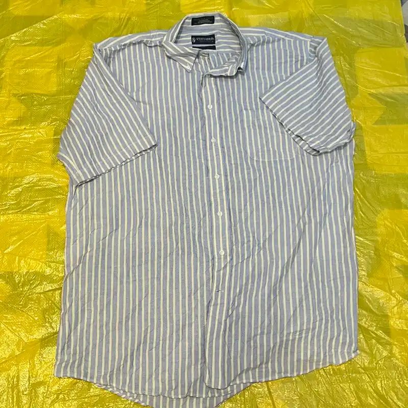 Camisa de rayas manga corta