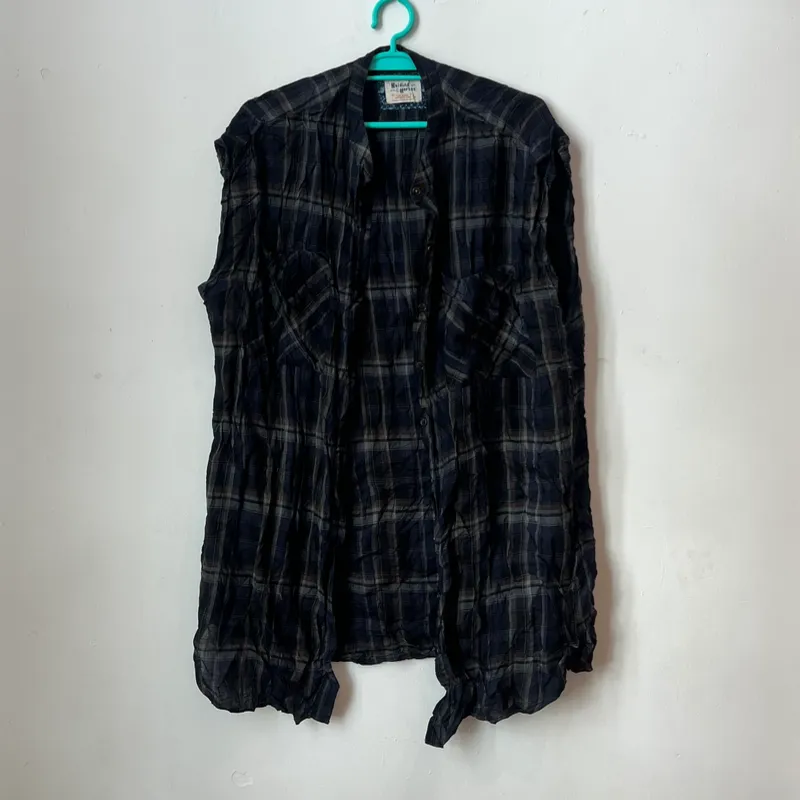 Camisa desmangada de cuadros 