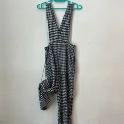 Mono de cuadros 