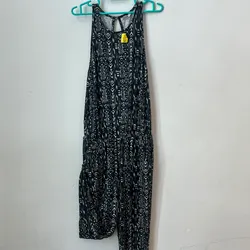 Mono negro y blanco 