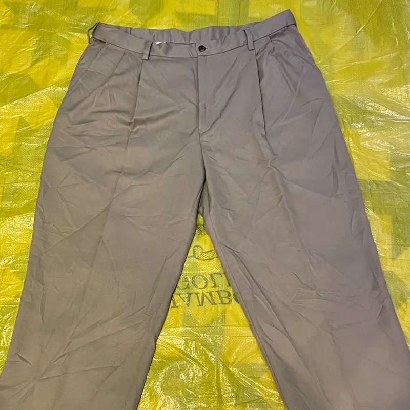 Pantalón beige de vestir 