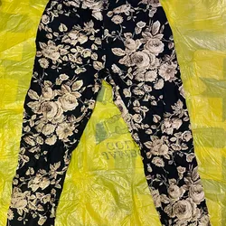 Pantalón de flores