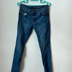 Pantalón de mezclilla 