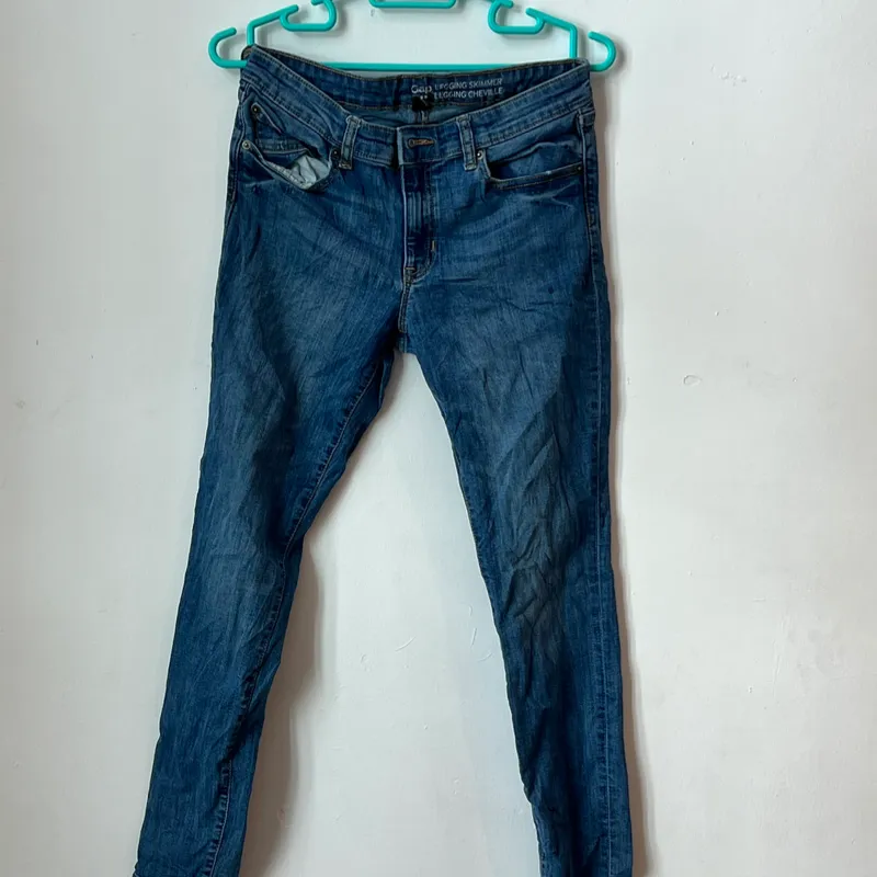 Pantalón de mezclilla 