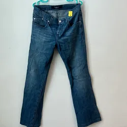 Pantalón de mezclilla 