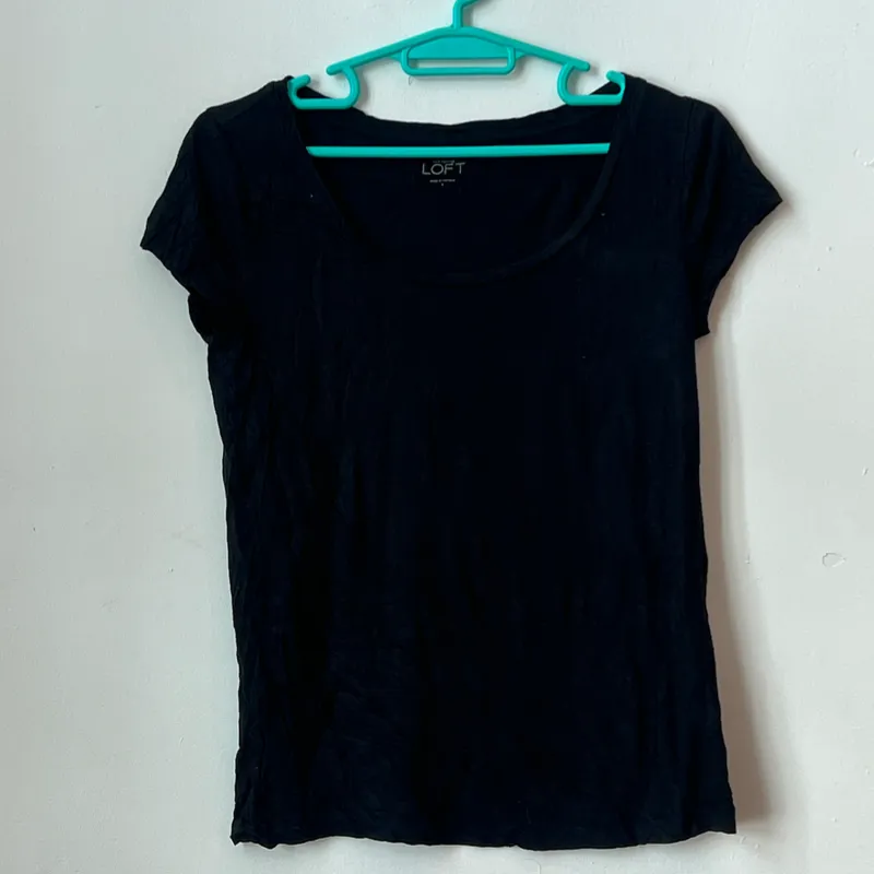 Pulover básico negro de mujer 