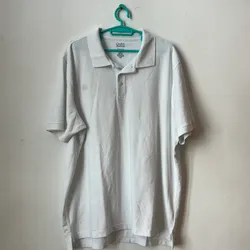 Pulover blanco de cuello