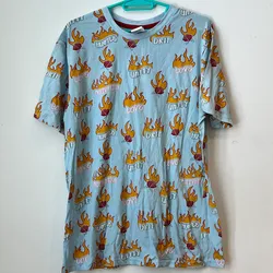 Pulover  con azul con estampado 