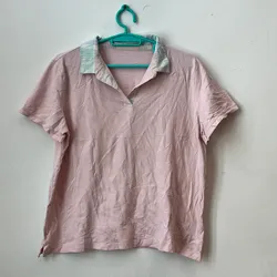 Pulover rosa de cuello 